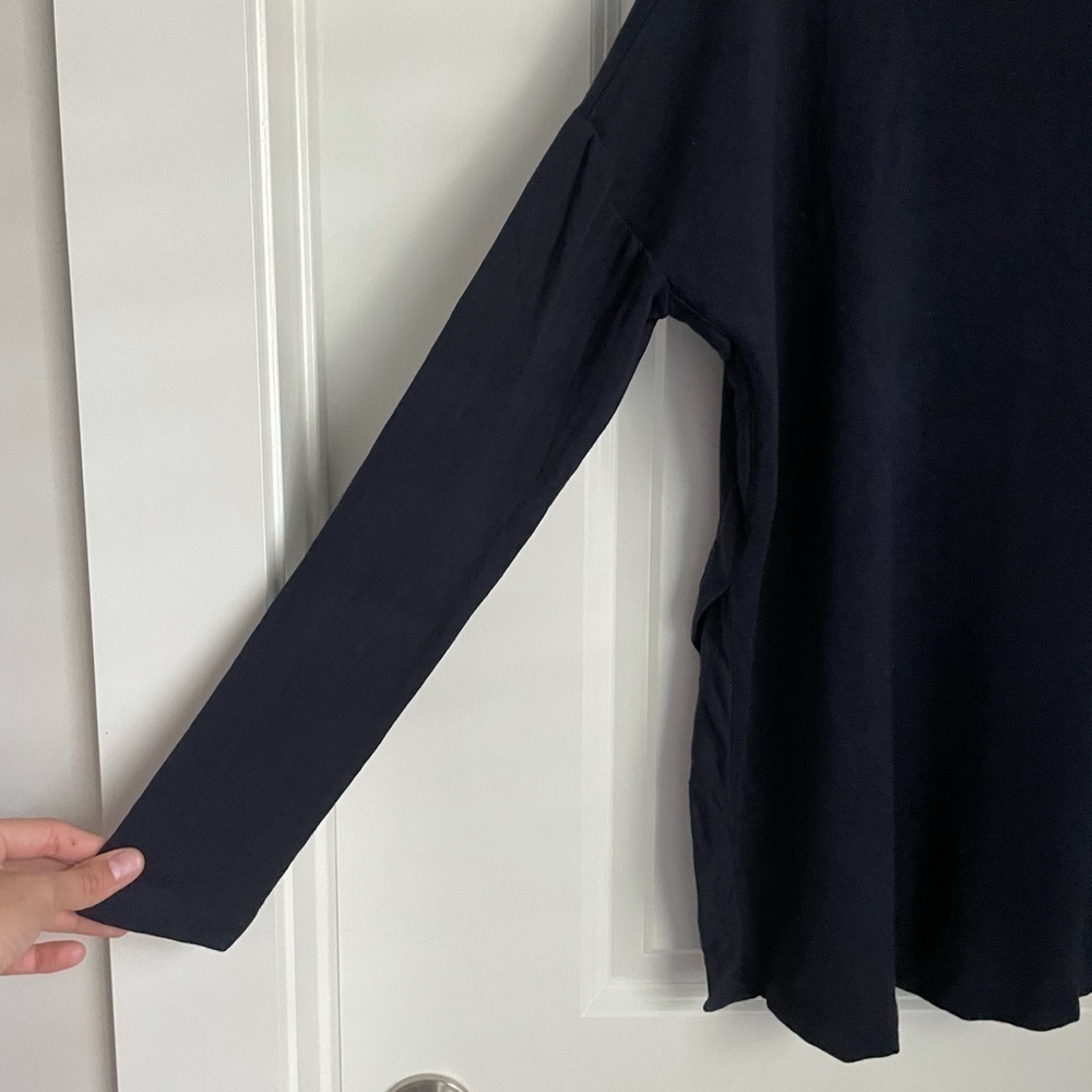 Sweater - Picture 3 of 4